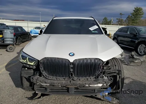 2021 BMW X5 Sdrive 40I z USA, uszkodzony, nr VIN 5UXCR4C08M9F32556